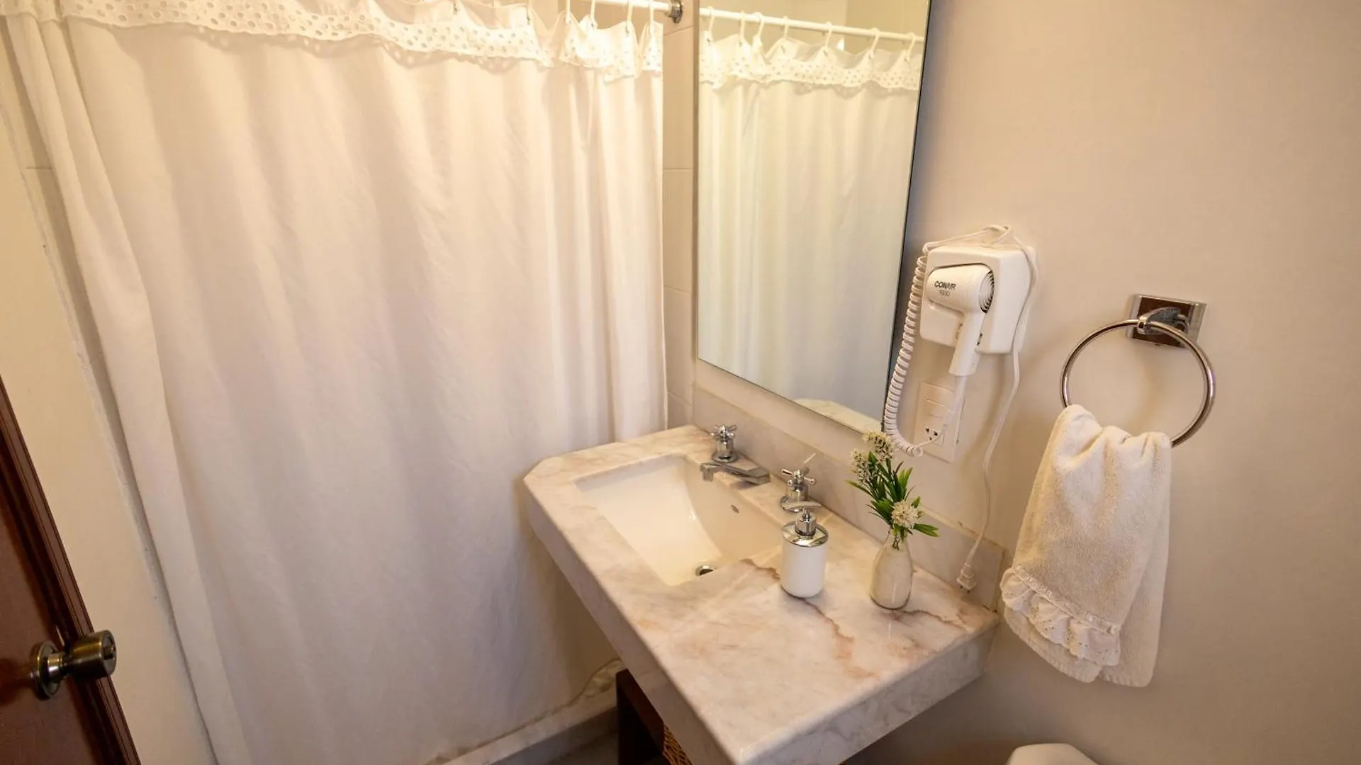 Casa Araiza Ξενοδοχείο Γκουανταλαχάρα Πανσιόν
